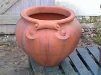 24 inch diameter scroll pot